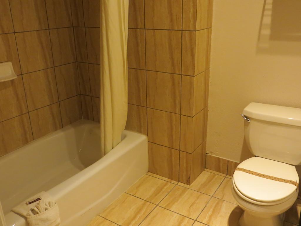 Executive Inn & Suites Sacramento Oda fotoğraf